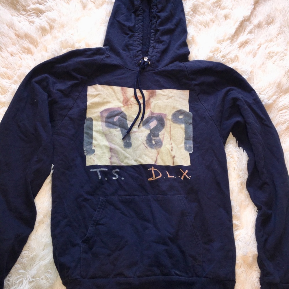 3FOR15❤️Taylor Swift 1989 Sweatshirt